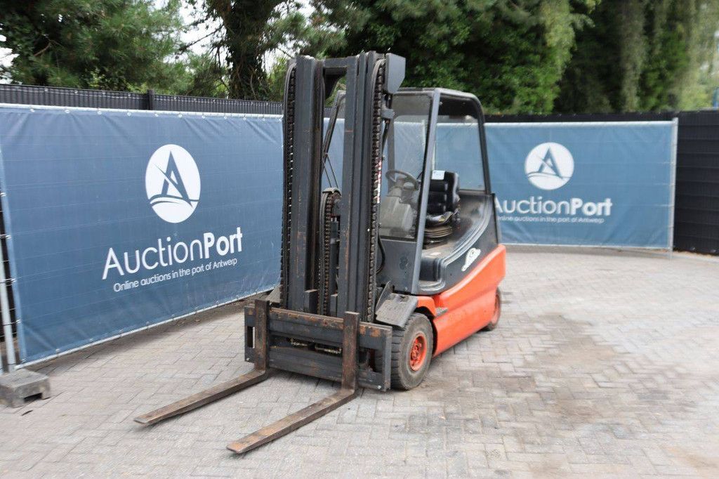 Linde E25-01 Elektrogabelstapler 2500 kg 4,47 m 1997