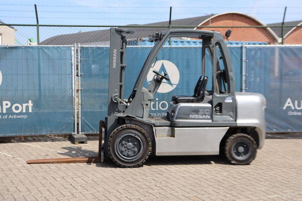 Heftruck Nissan 30 Diesel 3000kg