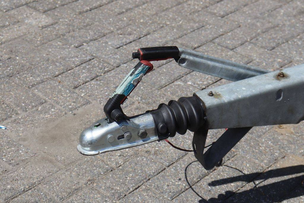 Nifty 120TE Elektrische Spinnenarbeitsbühne 200 kg 12,2 m 2016