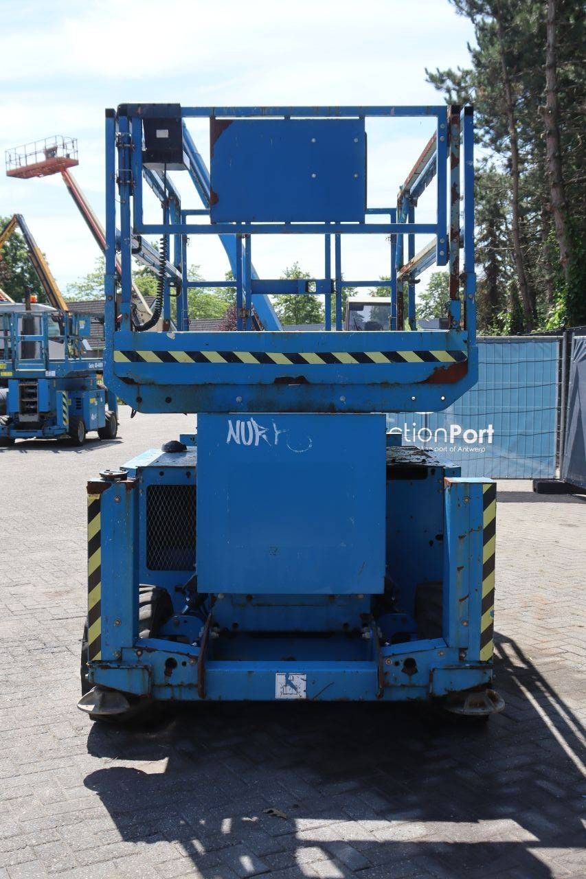 Scherenbühne Genie GS-4069 RT Diesel 363 kg 14,12 m 2014
