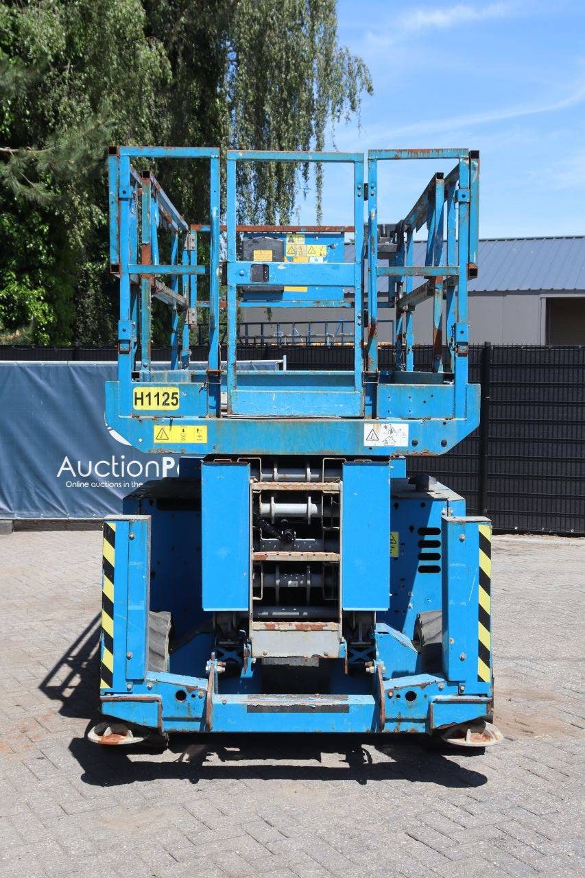 Scherenarbeitsbühne Genie GS4069 RT Diesel 363 kg 14,3 m 2014
