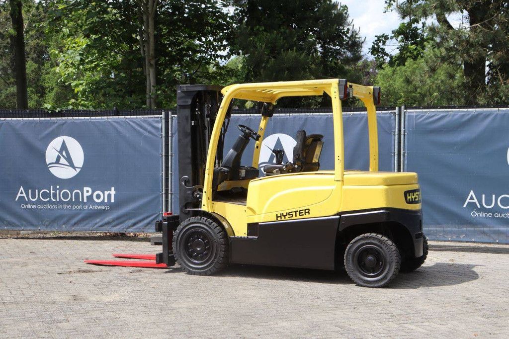 Hyster J4.0XN Electric Forklift 4000kg 4.56m 2014