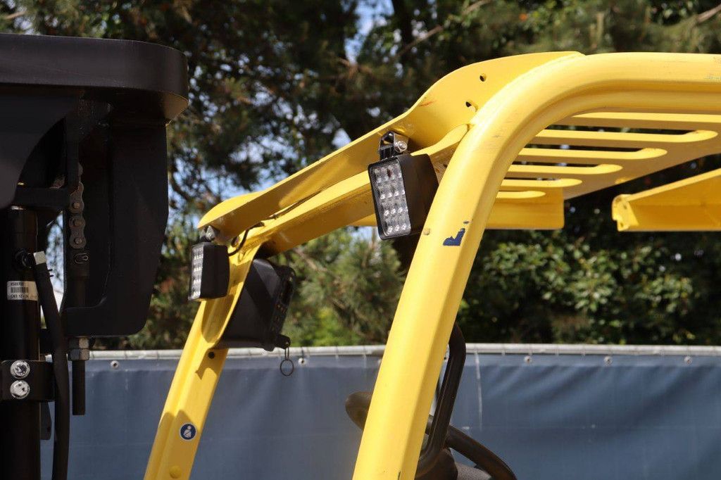 Hyster J4.0XN Electric Forklift 4000kg 4.56m 2014