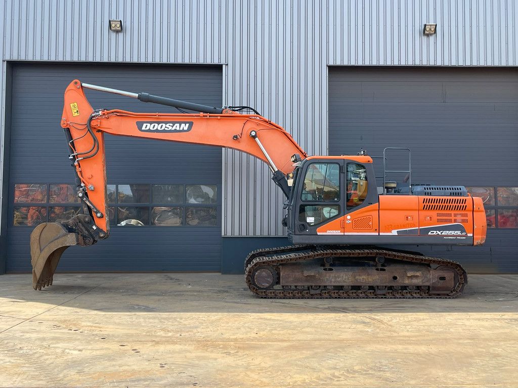 Doosan DX255LC-5