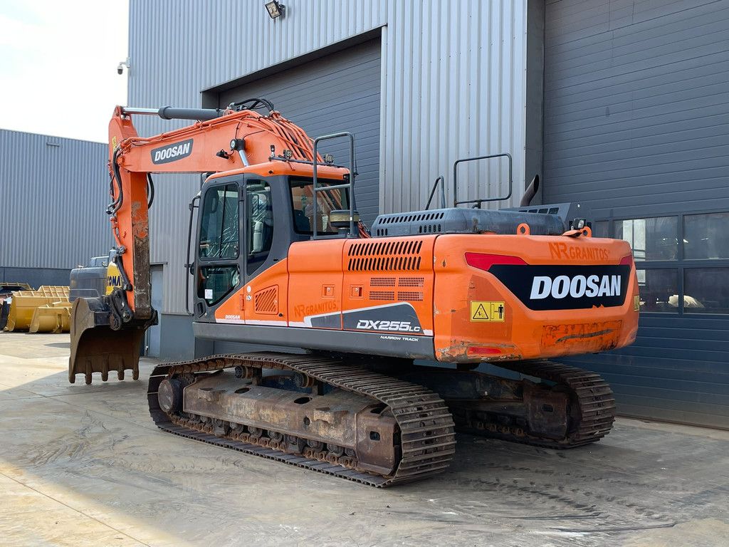 Doosan DX255LC-5