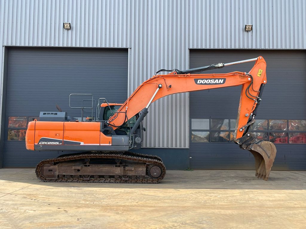 Doosan DX255LC-5