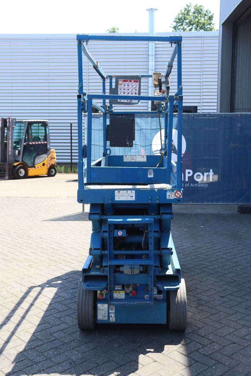 Skyjack SJIII-3226 Elektrische Scherenbühne 227 kg 9,9 m 2015