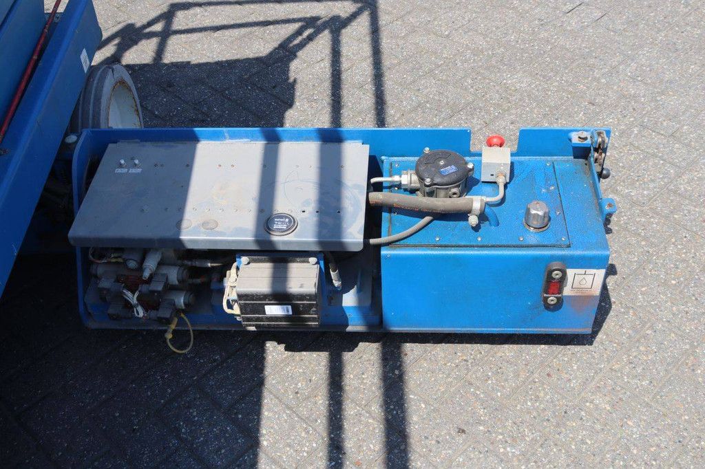 Skyjack SJIII-3226 Elektrische Scherenbühne 227 kg 9,9 m 2015