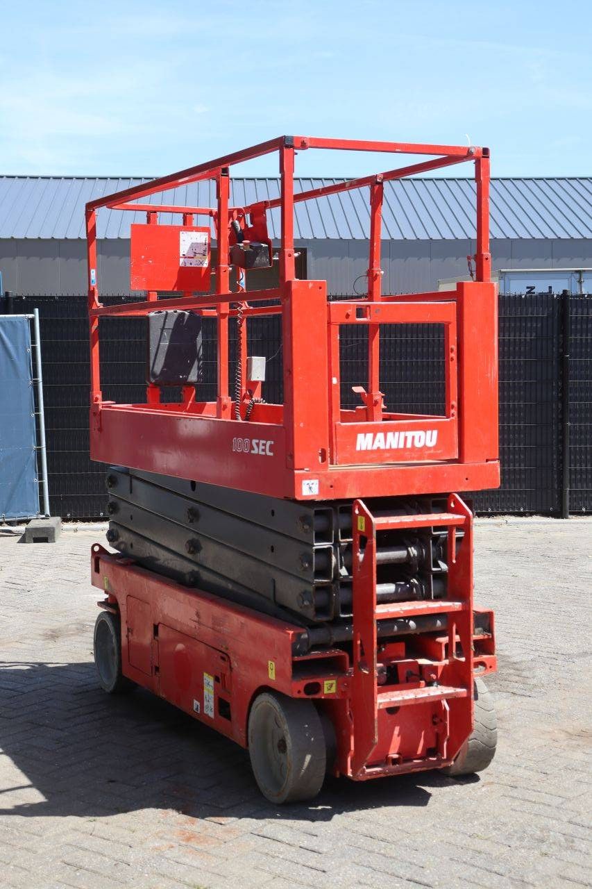 Manitou 100 SEC Elektrische Scherenbühne 227 kg 9,9 m 2015