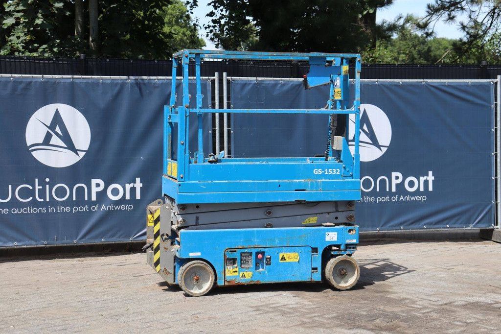 Scissor Lift Genie GS-1532 Electric 272kg 6.57m 2015