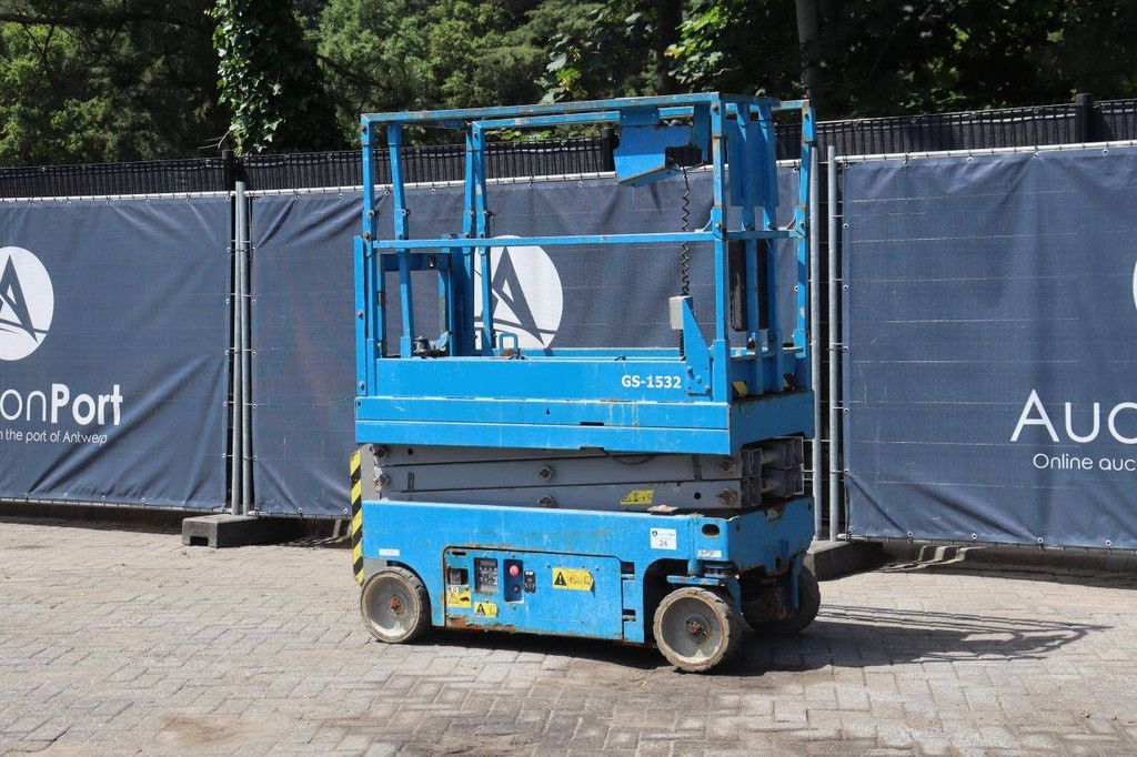 Scissor Lift Genie GS-1532 Electric 272kg 6.57m 2015