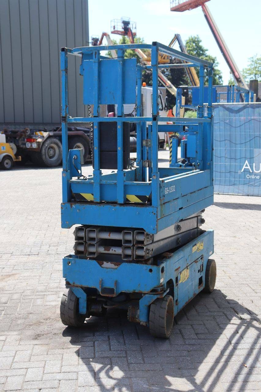 Scissor Lift Genie GS-1532 Electric 272kg 6.57m 2015