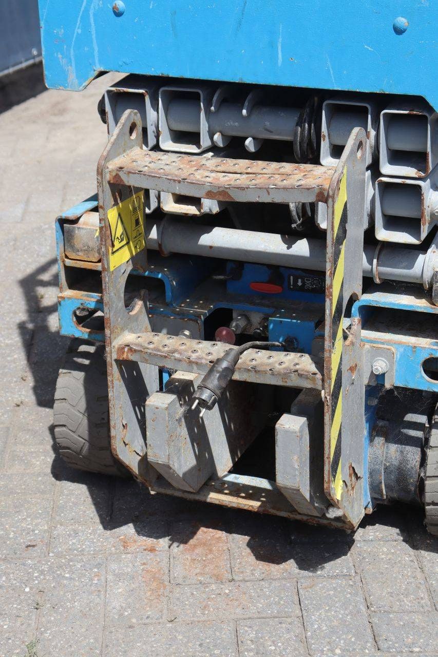 Scissor Lift Genie GS-1532 Electric 272kg 6.57m 2015