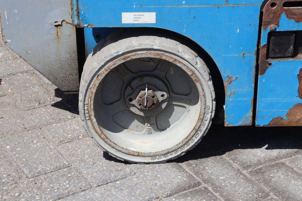 Scherenbühne Genie GS-1532 elektrisch 272 kg 6,40 m 2014