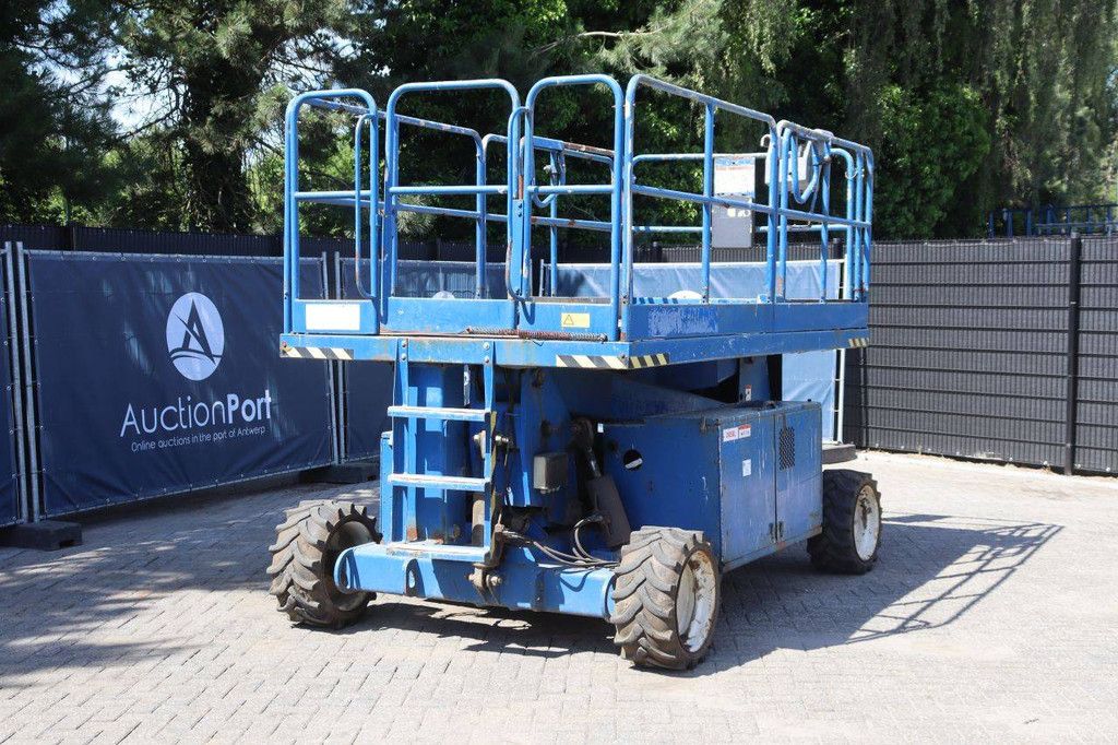 Schaarhoogwerker Upright SL26SL Diesel 680kg 9.93m
