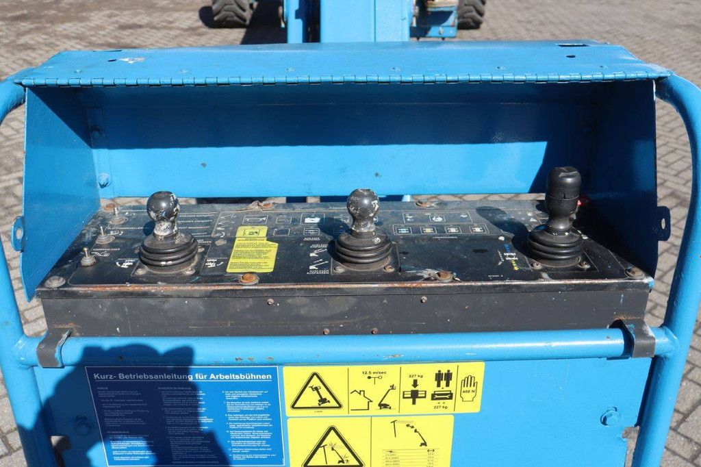 Telescoophoogwerker Genie S-125 Diesel 40.15m 2012