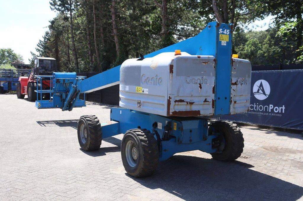 Telescopic boom lift Genie S-45 Diesel 227kg 13.2m 2012