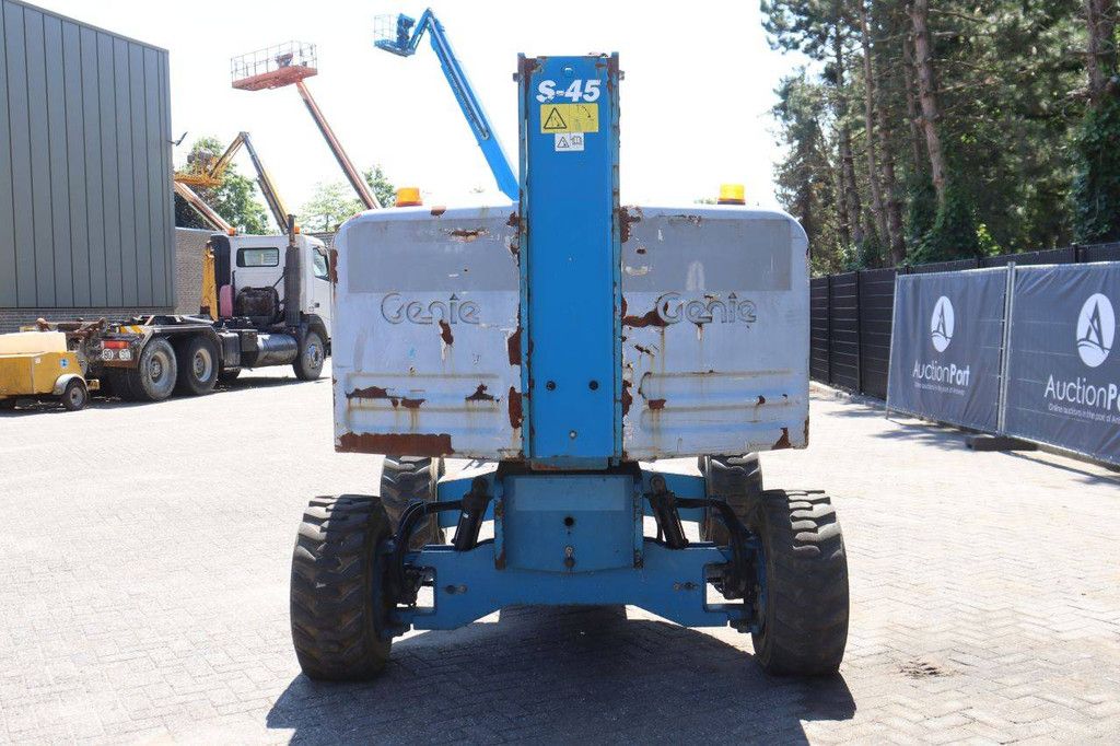 Telescopic boom lift Genie S-45 Diesel 227kg 13.2m 2012