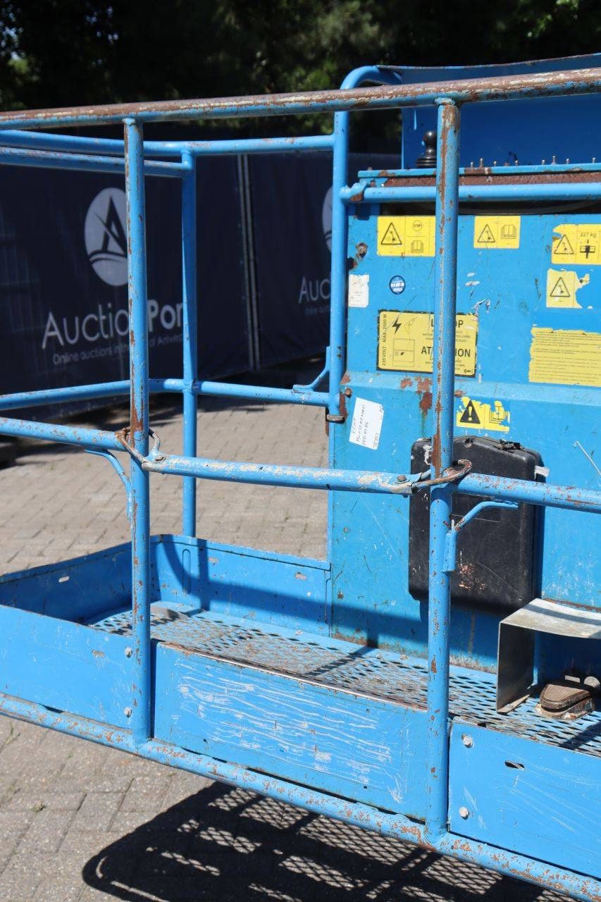 Telescopic boom lift Genie S-45 Diesel 227kg 13.2m 2012