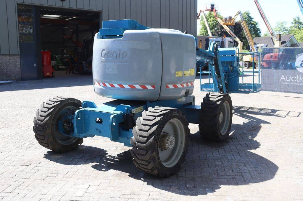 Genie Z-45/25 Articulated Boom Lift Diesel 227kg 16m 2007