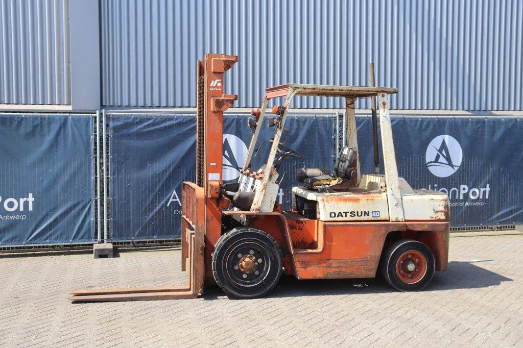 Heftruck Datsun YF03 Diesel 4000kg 3.7m