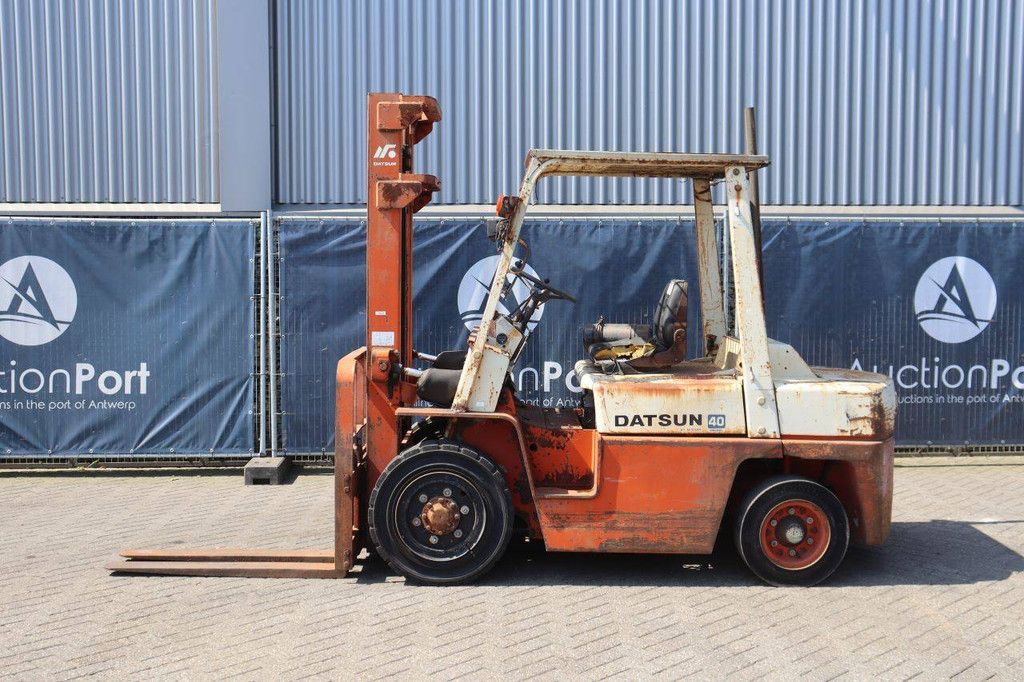 Heftruck Datsun YF03 Diesel 4000kg 3.7m
