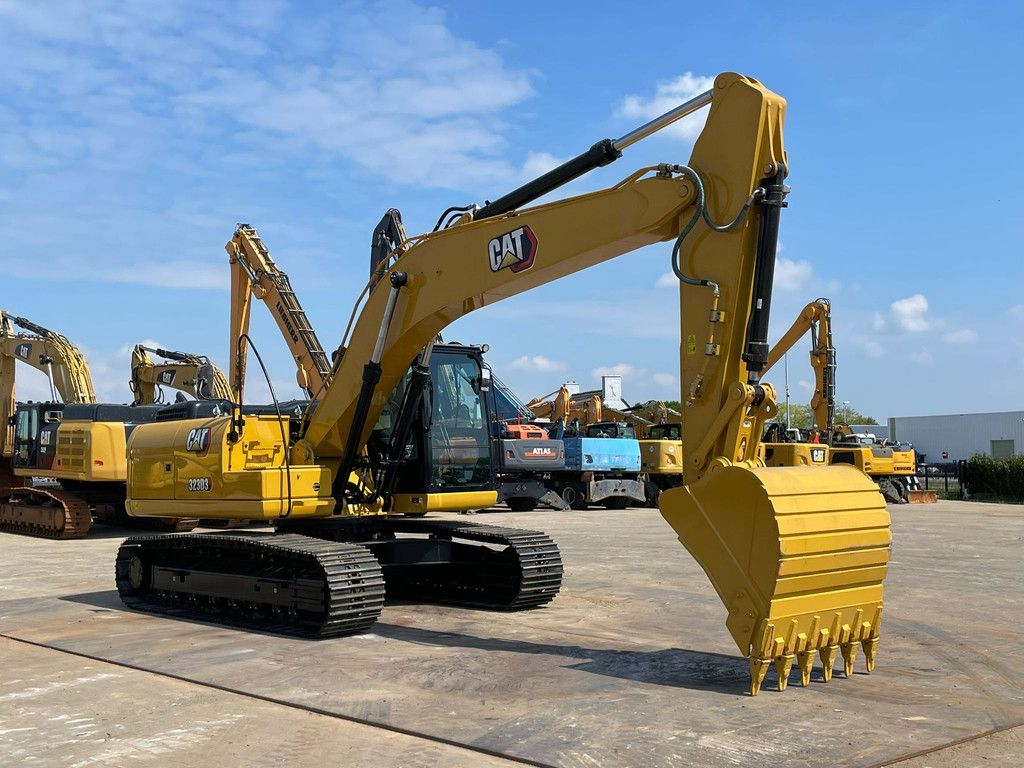 Caterpillar 323D3