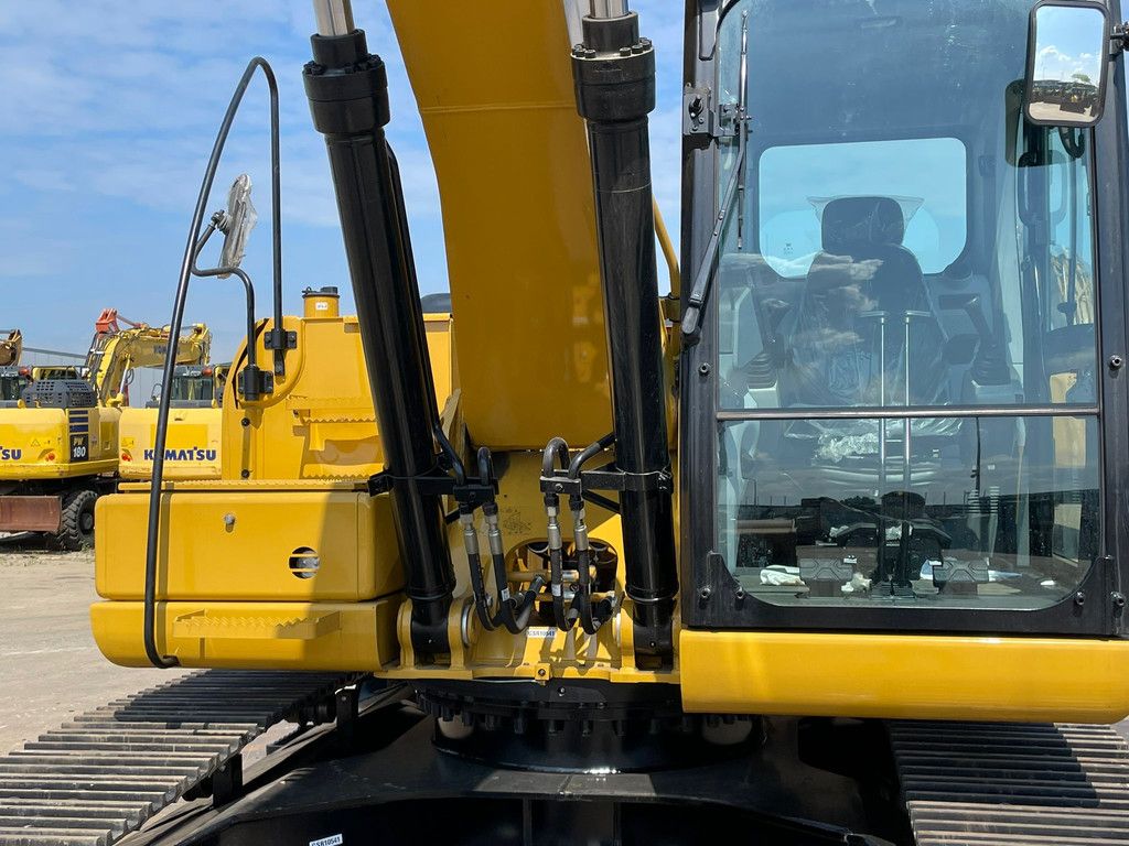 Caterpillar 323D3