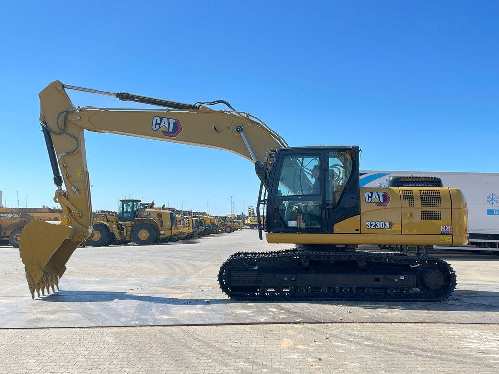 Caterpillar 323D3
