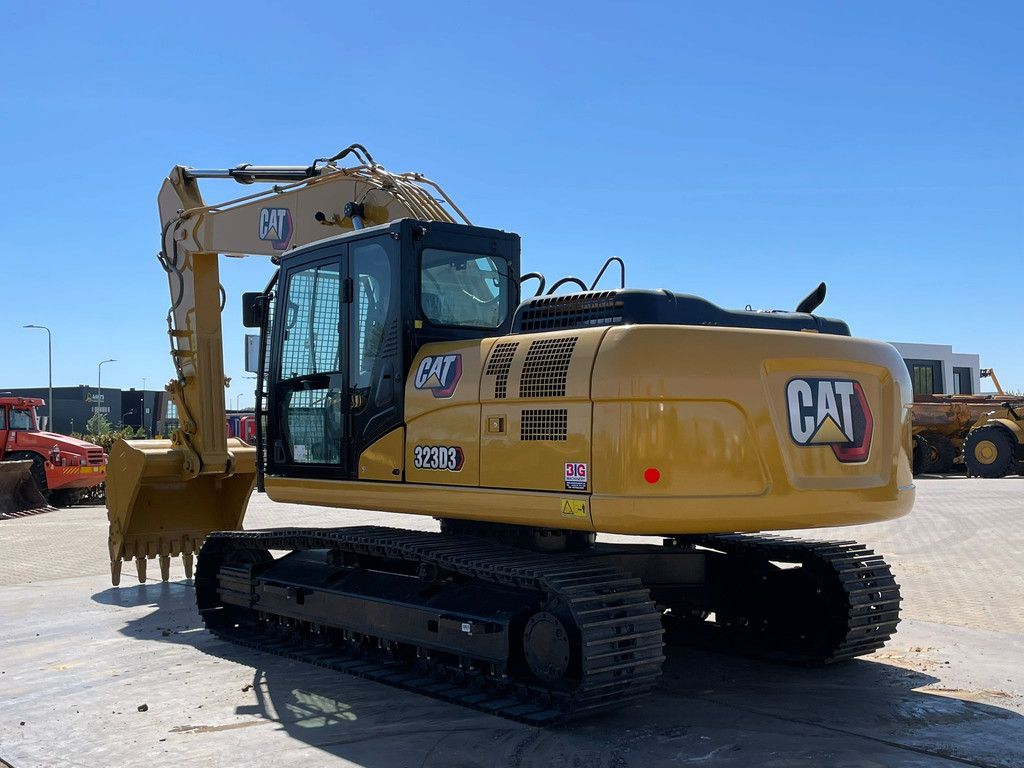 Caterpillar 323D3