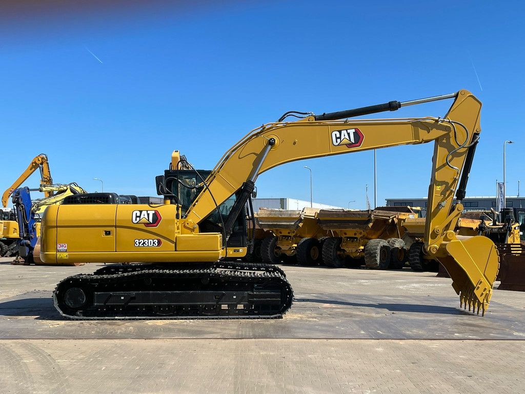 Caterpillar 323D3