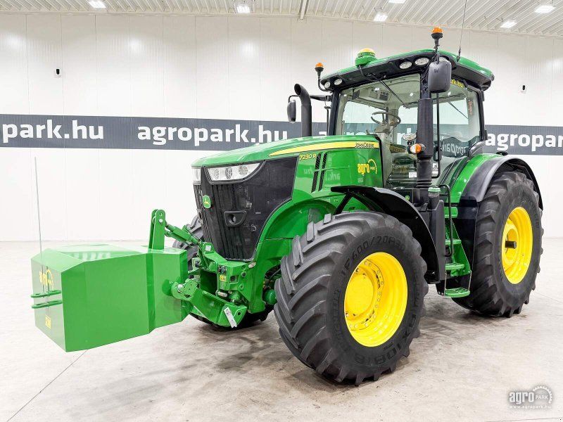 John Deere 7230R