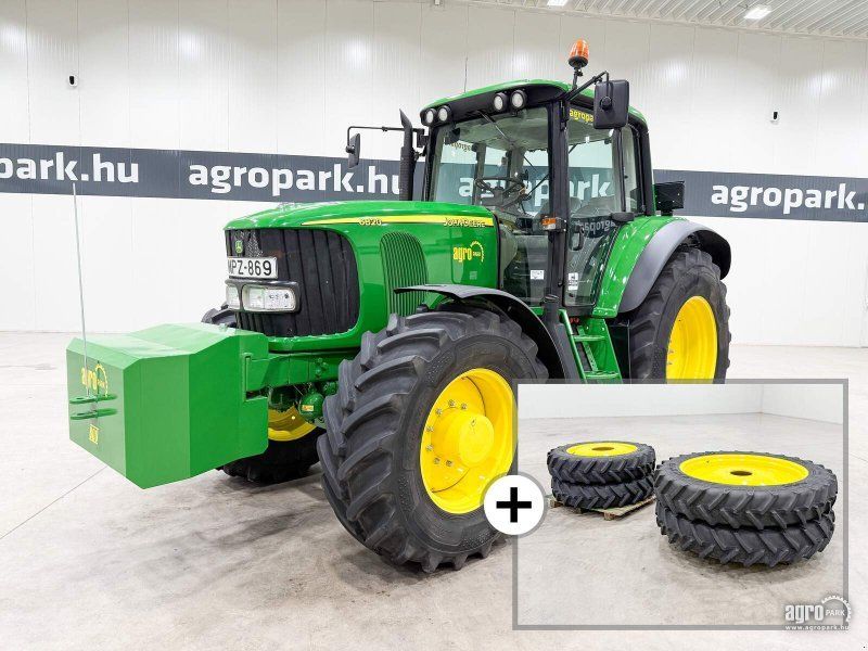 John Deere 6820