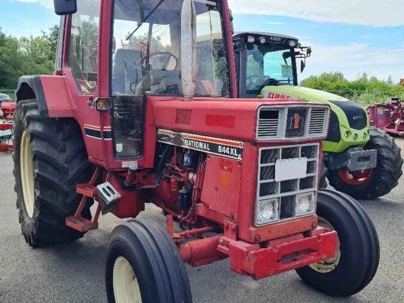 Case IH 844 XL