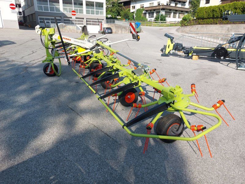 Claas Volto 900