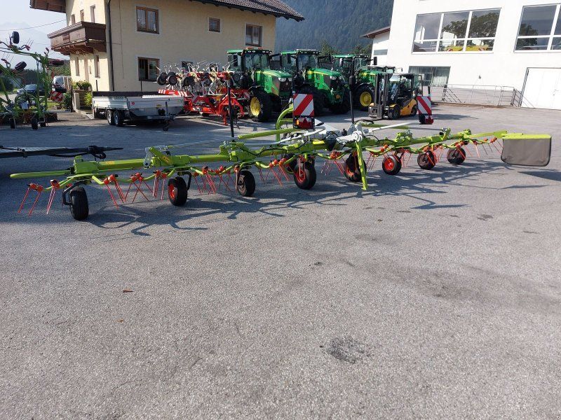Claas Volto 900