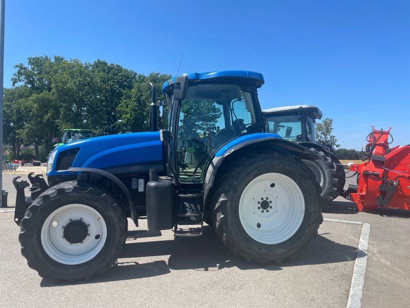 New Holland TS 125 A