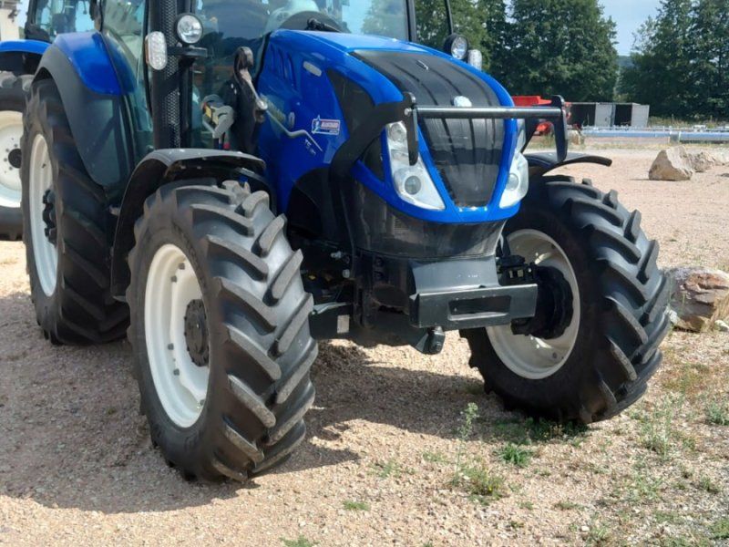 New Holland T5.120 DYNAMIC COMMAND