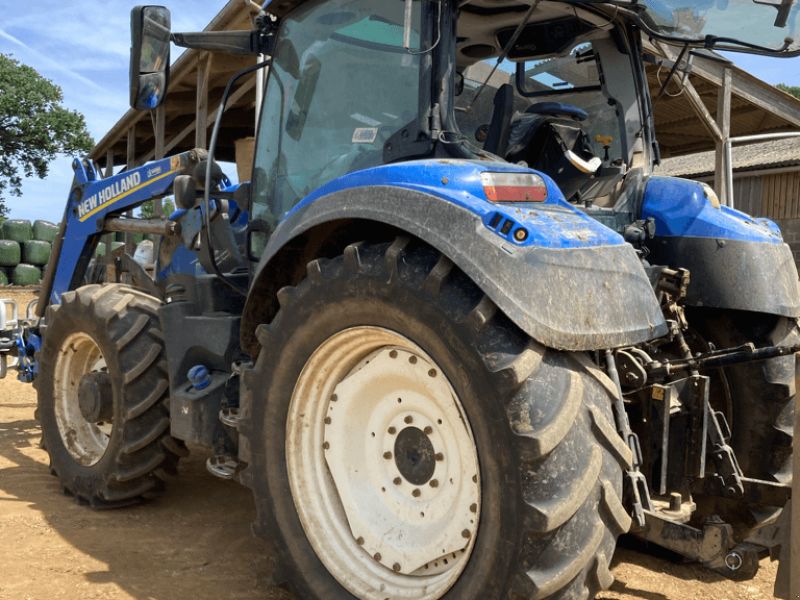 New Holland T5.120 DYNAMIC COMMAND