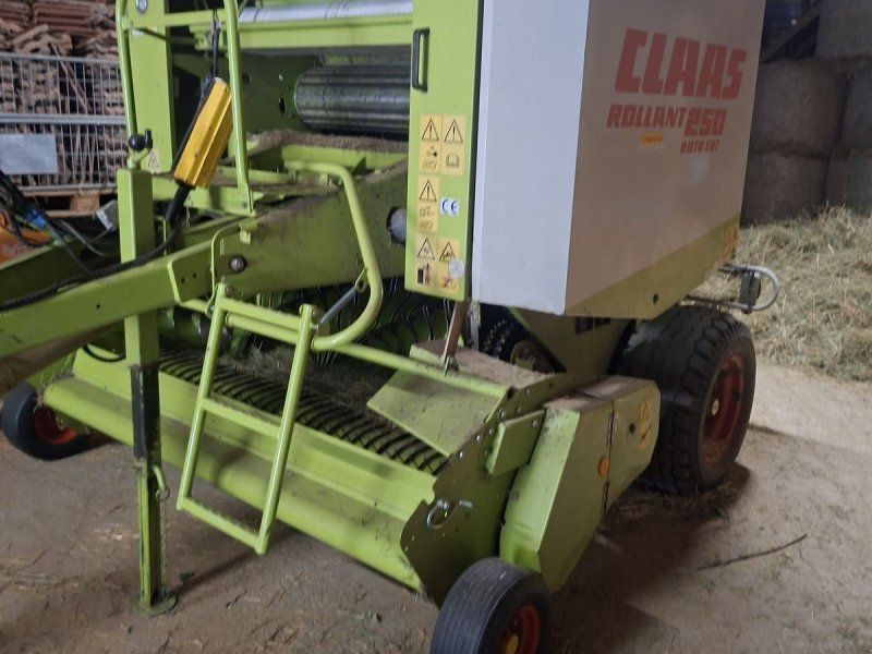 Claas Rollant 250 RC