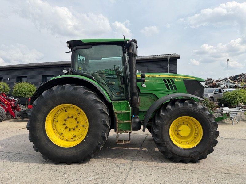 John Deere 6210 R DirectDrive