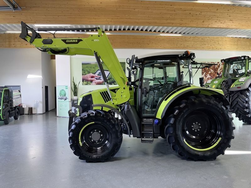 Claas ARION 440