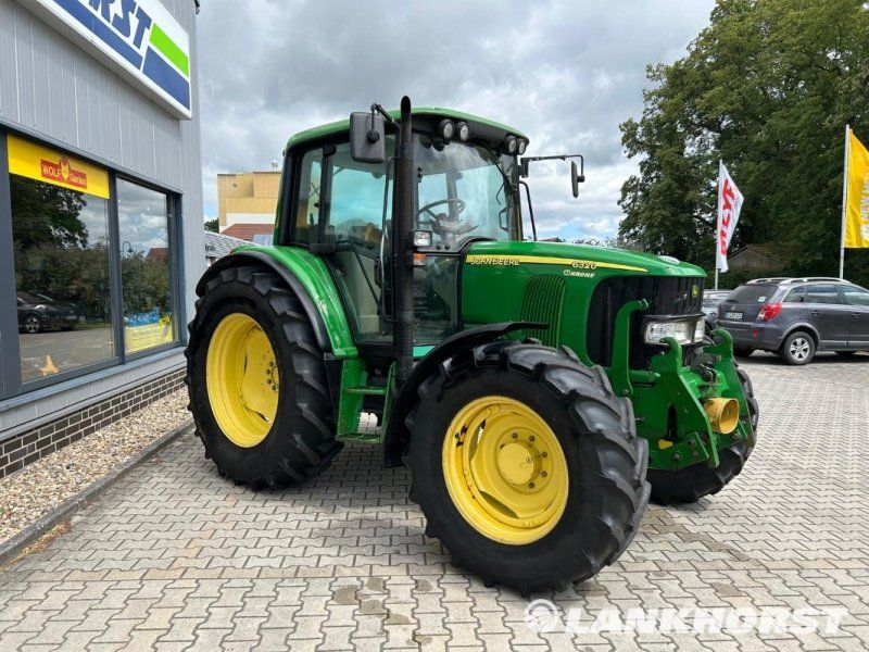 John Deere 6320