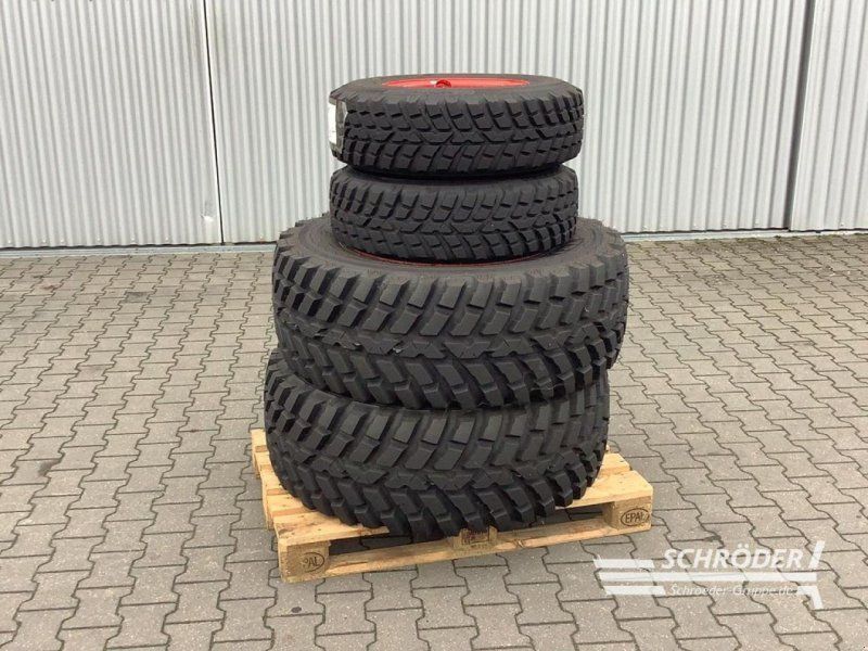 Fendt 250/75 R16 + 420/65 R24 NOKIAN