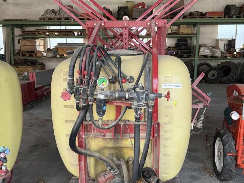 Hardi NK 600 mit 12 Meter Balken