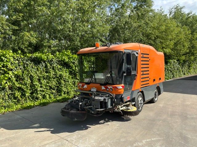2009 RAVO 540 Straßenkehrmaschine