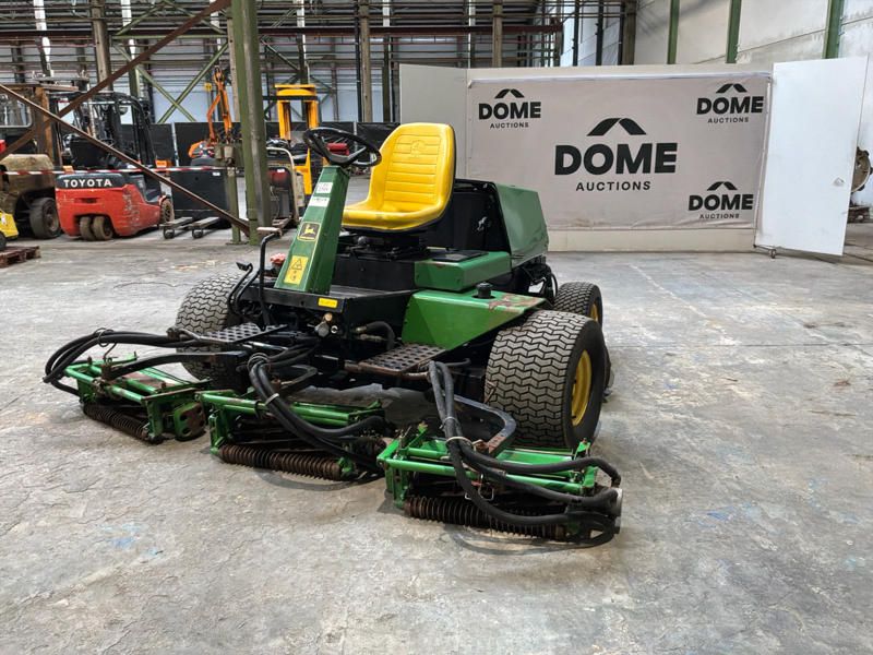 John Deere 3235 A GANG MOW Cylinder Mower