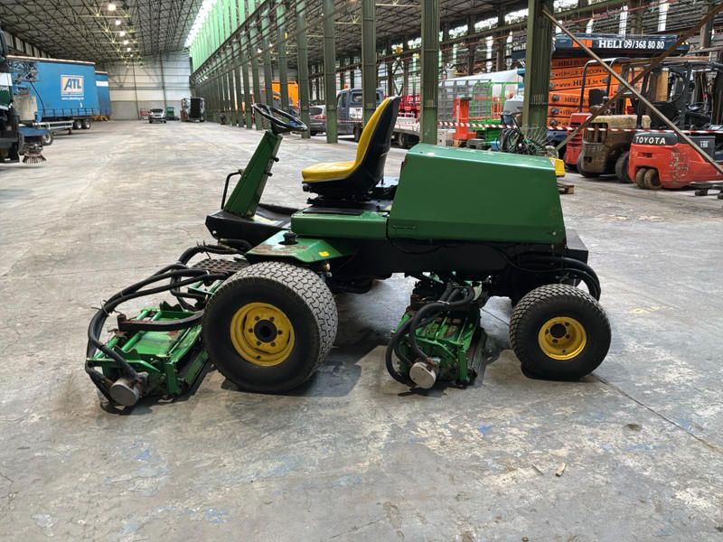 John Deere 3235 A GANG MOW Cylinder Mower