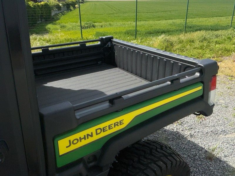2024 John Deere XUV865M UTV Crossover Gator