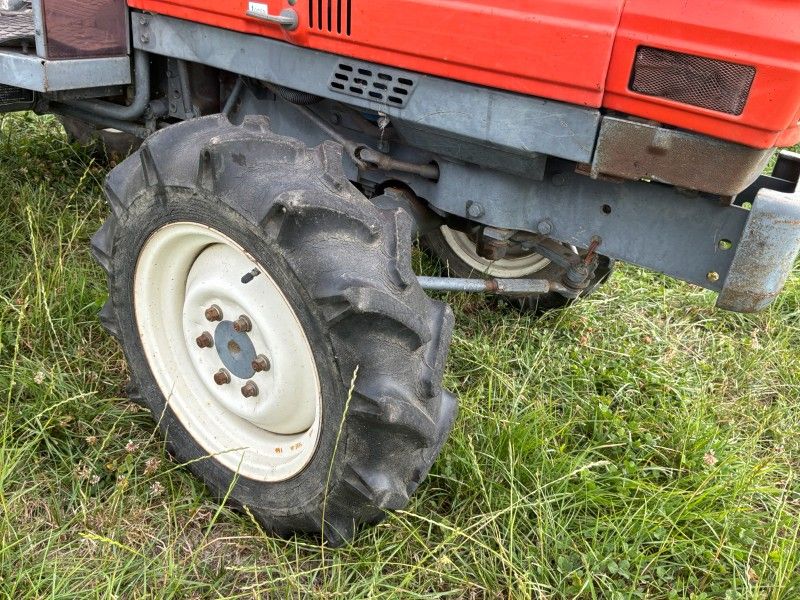 Kubota GL-23 Four-Wheel-Drive Mini Tractor